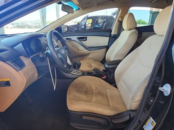 2013 HYUNDAI ELANTRA