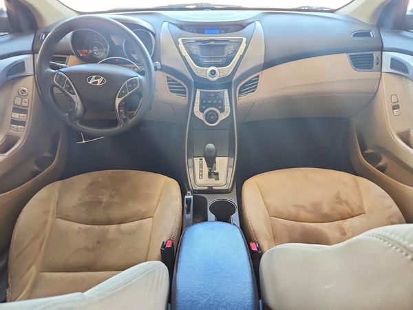2013 HYUNDAI ELANTRA