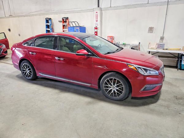 2015 HYUNDAI SONATA — Passenger 3/4