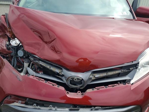 2018 TOYOTA SIENNA