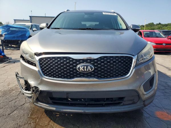 2017 KIA SORENTO L, LX