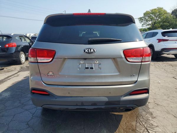 2017 KIA SORENTO L, LX