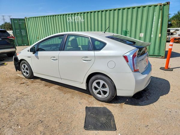 2014 TOYOTA PRIUS