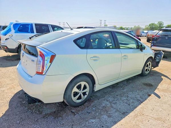 2014 TOYOTA PRIUS