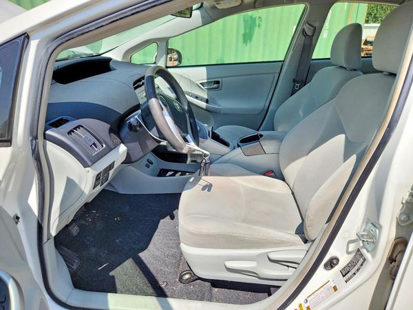 2014 TOYOTA PRIUS