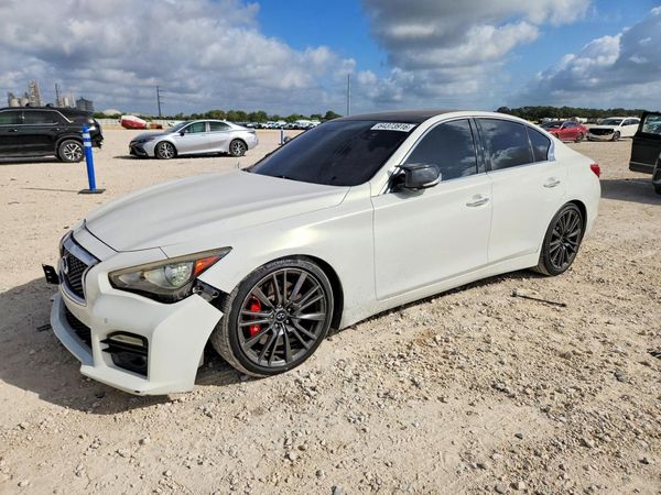 2015 INFINITI Q50