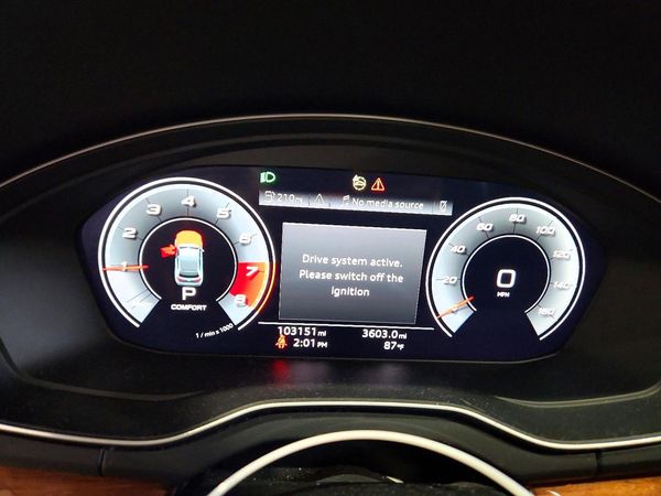 2021 AUDI Q5 quattro Premium Plus