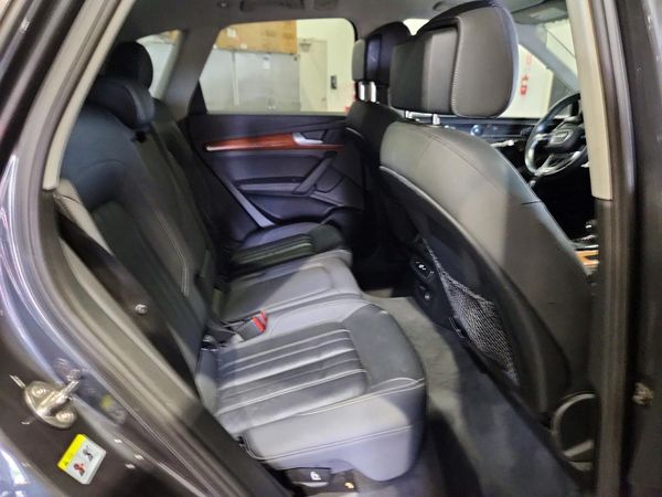 2021 AUDI Q5 quattro Premium Plus