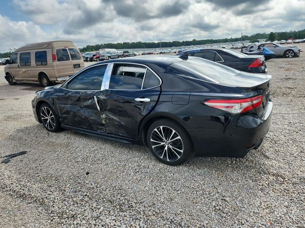 2019 TOYOTA CAMRY