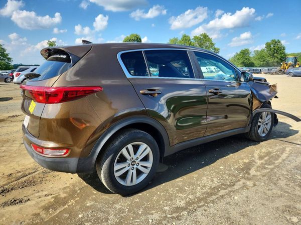 2017 KIA SPORTAGE LX