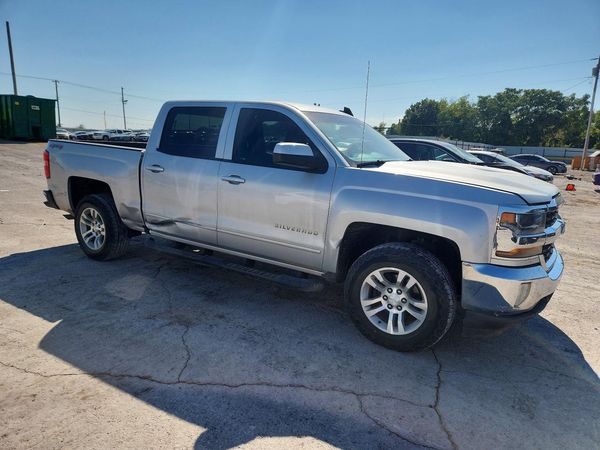 2017 CHEVROLET SILVERADO LT