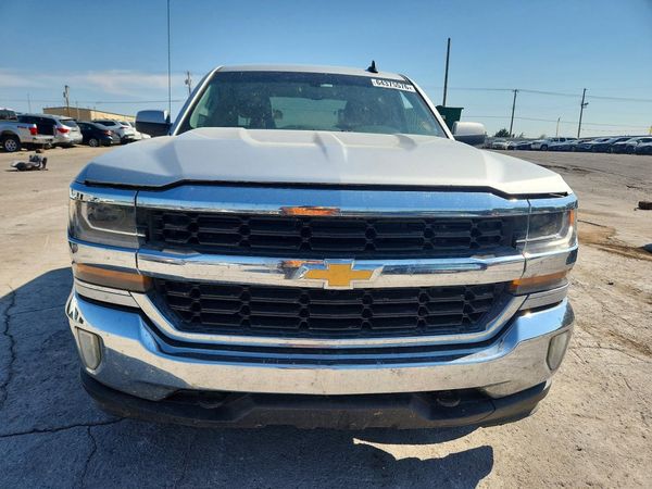 2017 CHEVROLET SILVERADO LT