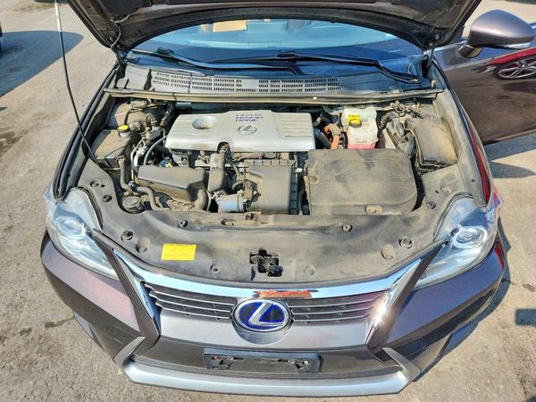 2014 LEXUS CT 200h