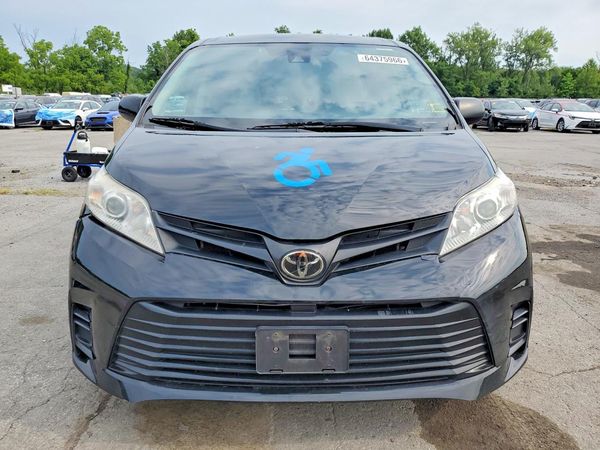2020 TOYOTA SIENNA D grade