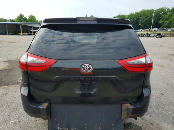 2020 TOYOTA SIENNA D grade