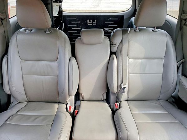 2020 TOYOTA SIENNA D grade
