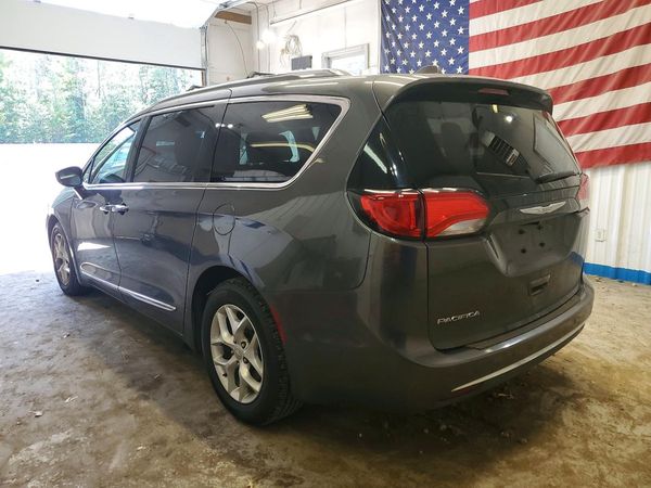 2017 CHRYSLER PACIFICA Touring L Plus