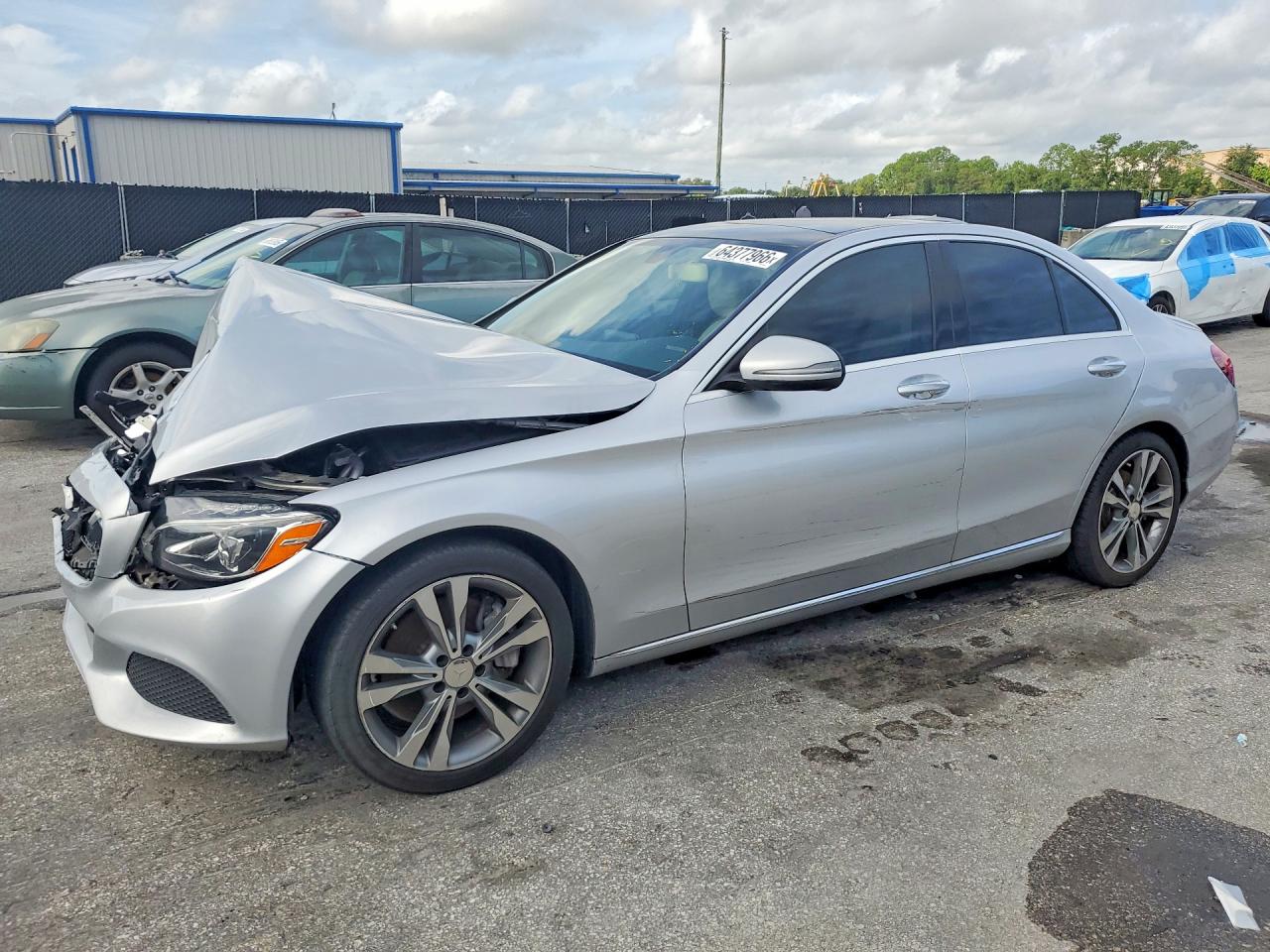 2015 MERCEDES-BENZ C