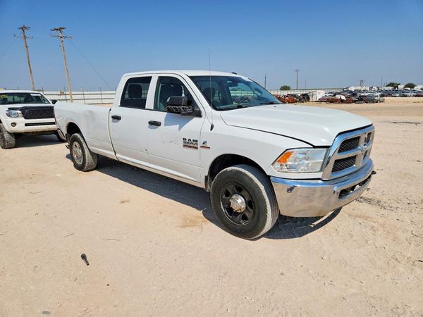 2018 RAM 2500 ST CREW CAB 4X2