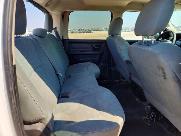 2018 RAM 2500 ST CREW CAB 4X2