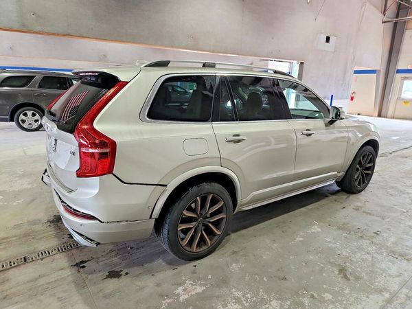 2016 VOLVO XC90 SV42 Momentum