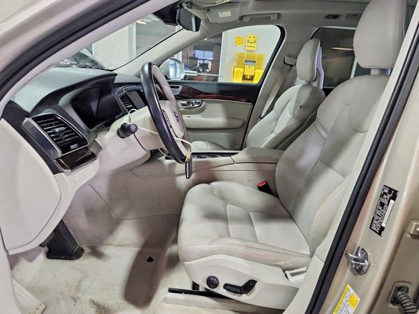 2016 VOLVO XC90 SV42 Momentum