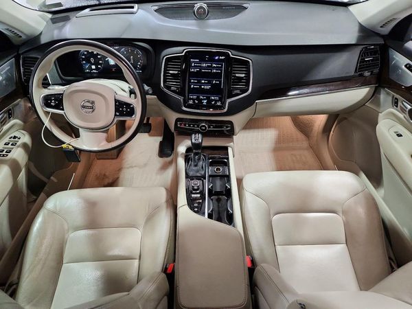 2016 VOLVO XC90 SV42 Momentum