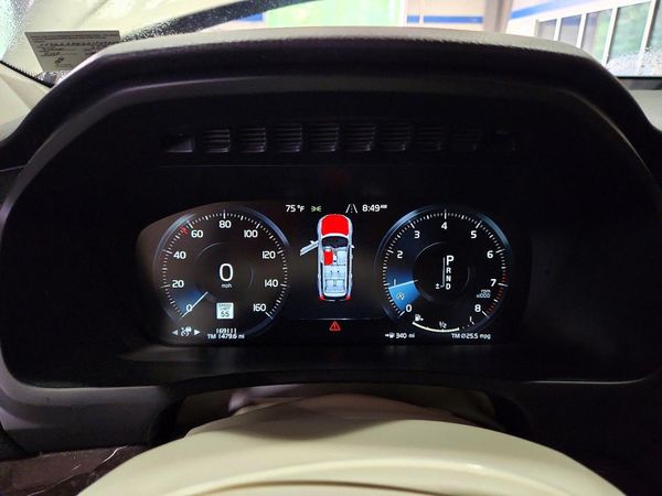 2016 VOLVO XC90 SV42 Momentum