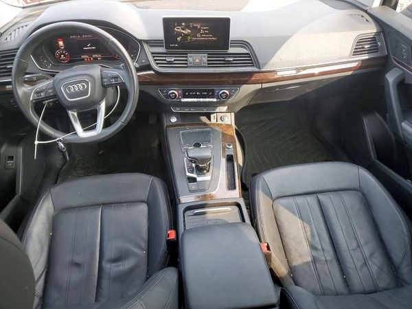 2020 AUDI Q5 quattro Premium Plus