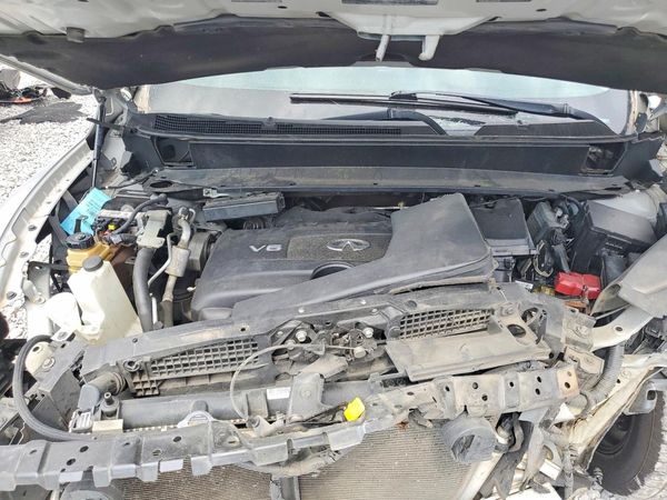 2018 INFINITI QX60 — Engine bay