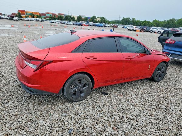 2022 HYUNDAI ELANTRA SEL