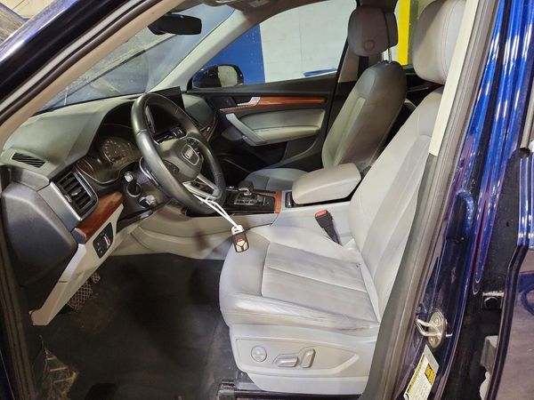 2021 AUDI Q5 quattro Premium