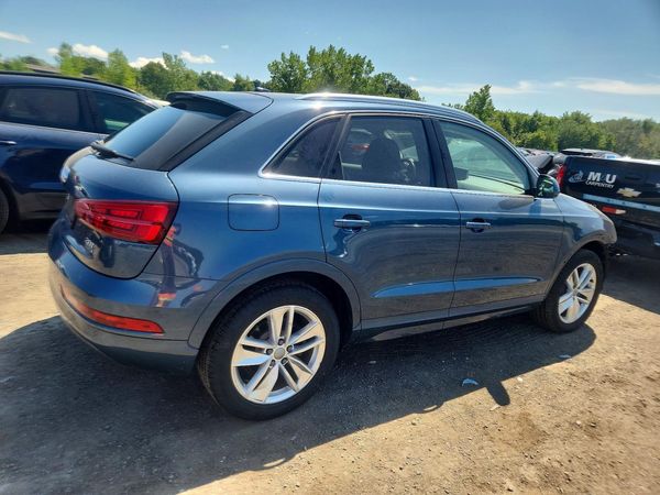 2016 AUDI Q3 quattro Premium Plus