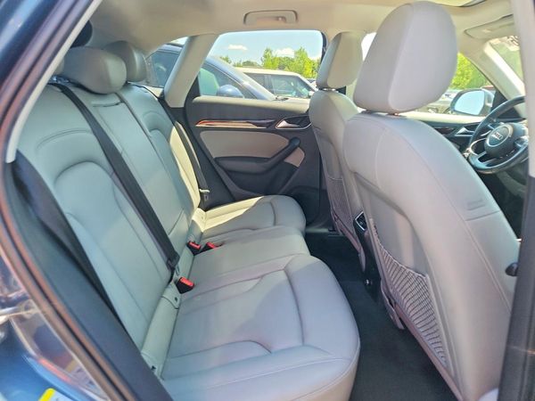 2016 AUDI Q3 quattro Premium Plus