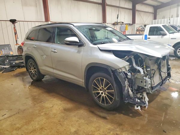 2018 TOYOTA HIGHLANDER SE/XLE
