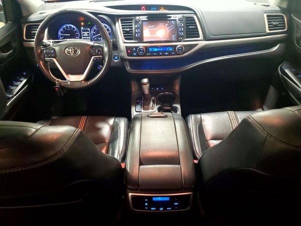 2018 TOYOTA HIGHLANDER SE/XLE