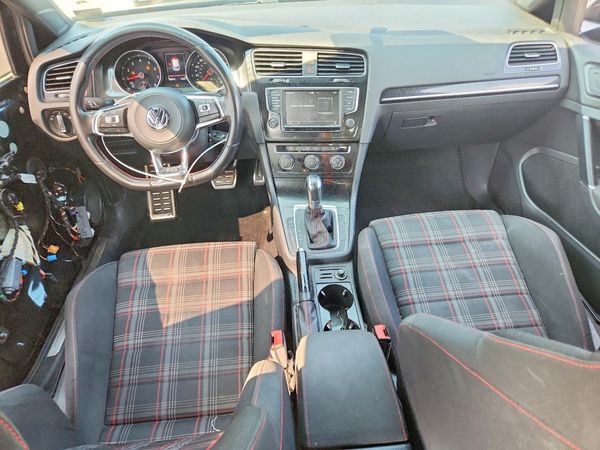 2017 VOLKSWAGEN GTI