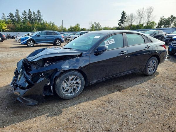 2026 HYUNDAI ELANTRA — Front 3/4