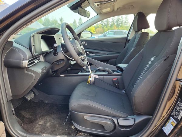 2026 HYUNDAI ELANTRA — DENT