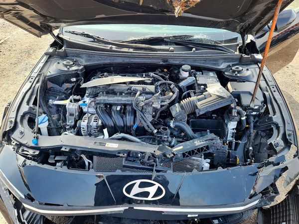2026 HYUNDAI ELANTRA — Engine bay