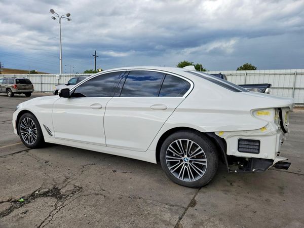 2019 BMW 530