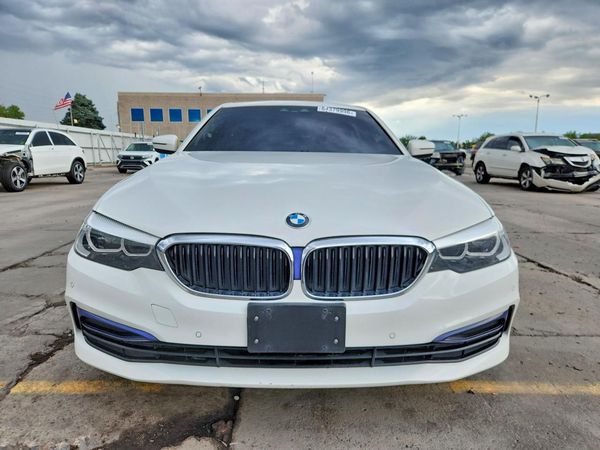2019 BMW 530
