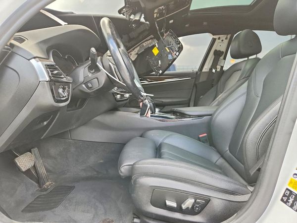 2019 BMW 530