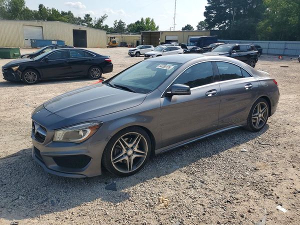 2015 MERCEDES-BENZ CLA CLA250 — Front 3/4