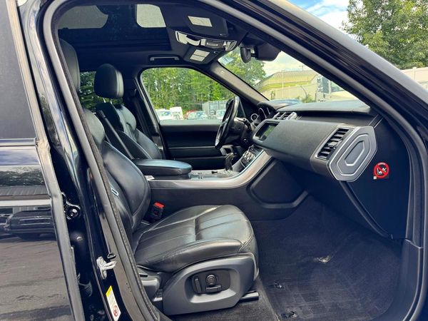 2017 LAND ROVER RANGE ROVER SPORT SE