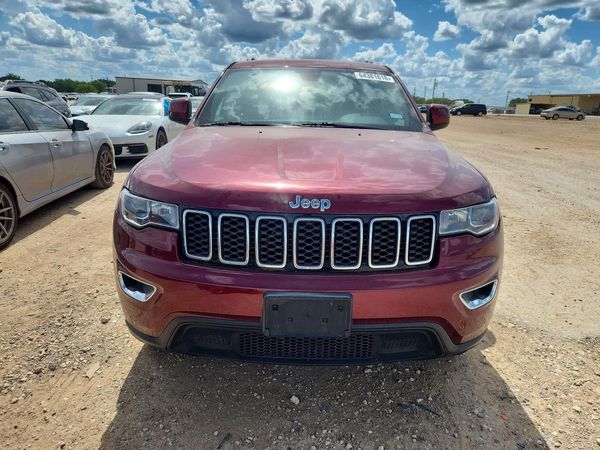 2017 JEEP GRAND CHEROKEE LAREDO 4X2