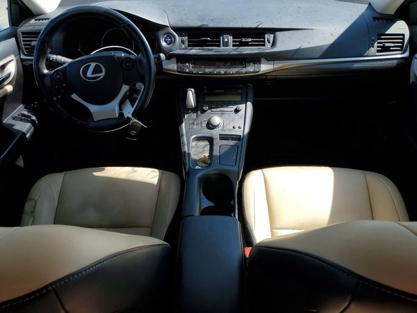 2017 LEXUS CT