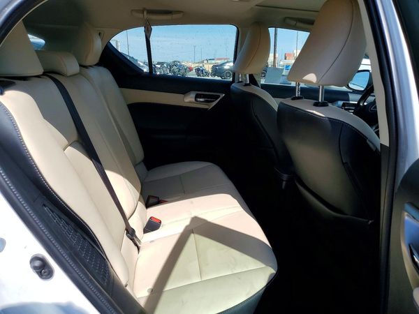 2017 LEXUS CT