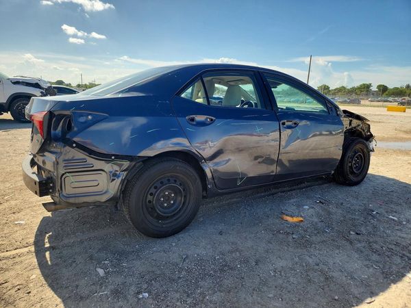 2018 TOYOTA COROLLA