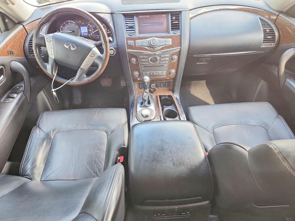 2017 INFINITI QX80
